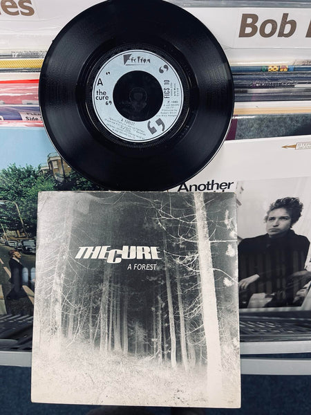 The Cure – A Forest - Original 7 inch in Picture Cover, Blue Injection Labels (used)